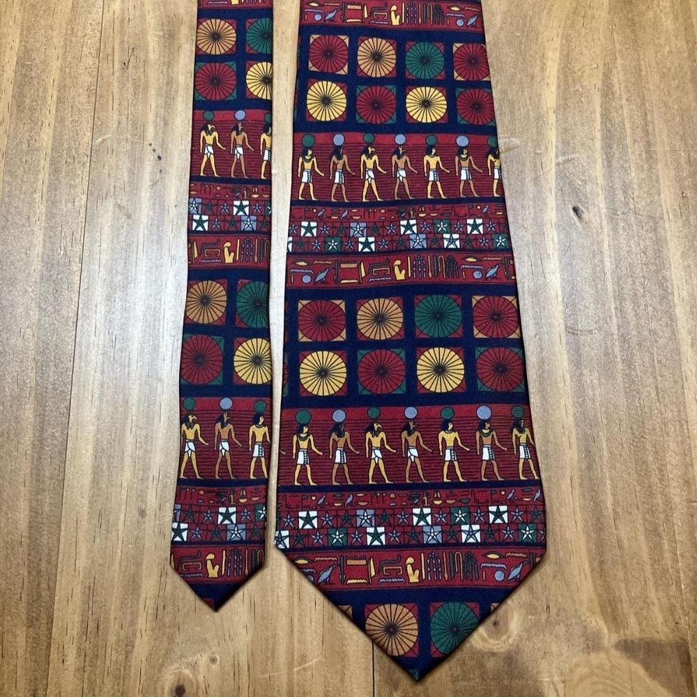 Egyptian Pattern Tie 100% imported silk